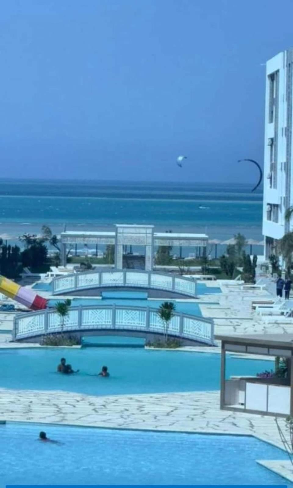 Brand New 3-bedroom Apartment *